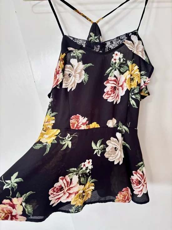 Monteau| Feminine Black & Pink Floral Lace-Trim Peplum Cami Blouse Sz S - Picture 3 of 7